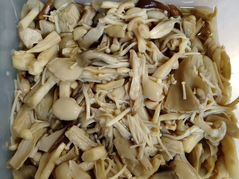 レンジで簡単☆我が家の塩きのこ